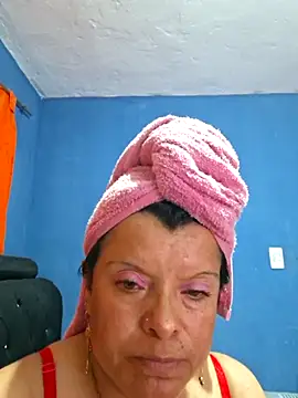 Snapshot of Hanna_Kieran chatting on 24, 11, 2025 Hanna Kieran online show from 24, 11, 2025