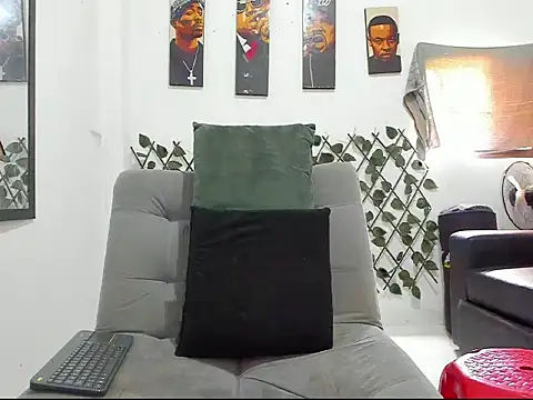 Snapshot of Latins_Boss chatting on 13, 7, 2026 Latins Boss online show from 13, 7, 2026