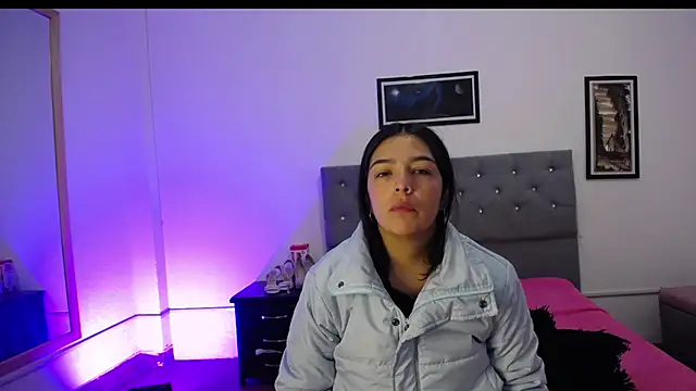 Snapshot of Esmeraldaa- chatting on 22, 9, 2025 Esmeraldaa- online show from 22, 9, 2025