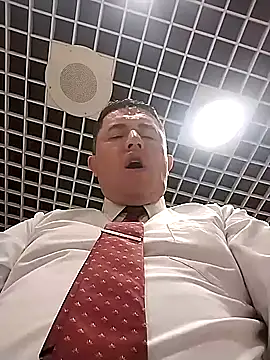 Snapshot of BigCristh79 chatting on 19, 10, 2025 BigCristh79 online show from 19, 10, 2025