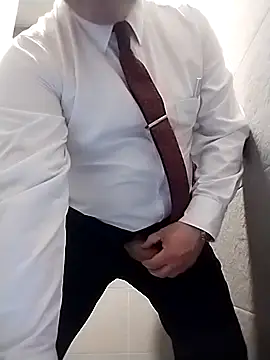 Snapshot of BigCristh79 chatting on 26, 10, 2025 BigCristh79 online show from 26, 10, 2025