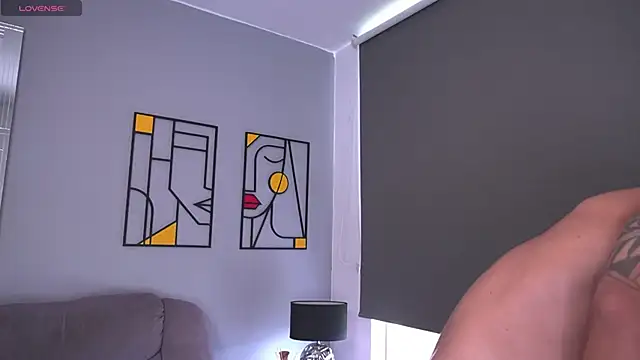 Snapshot of tyler_muscle1 chatting on 21, 11, 2025 tyler muscle1 online show from 21, 11, 2025