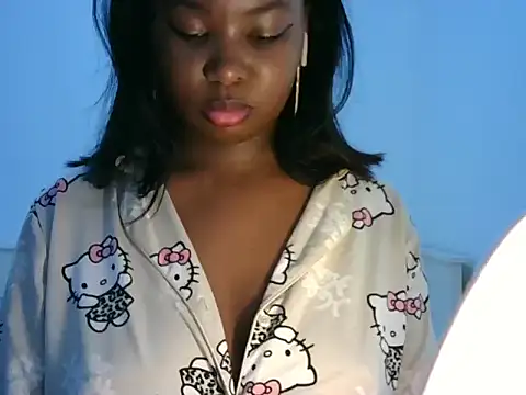 zoe215 online show from 12, 6, 2026
