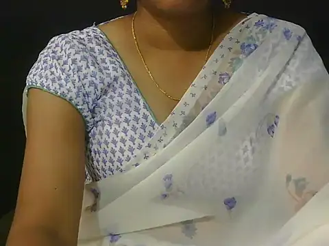 Snapshot of Priyanka_rao chatting on 2, 4, 2026 Priyanka rao online show from 2, 4, 2026