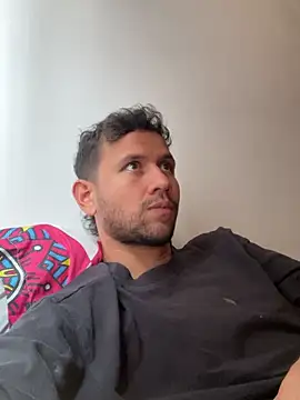 Michaell Spinelly online show from 10, 9, 2025