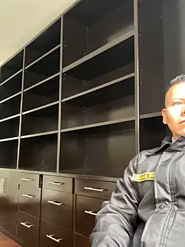 Manu0586 online show from 8, 9, 2025