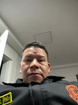 Manu0586 online show from 20, 4, 2026