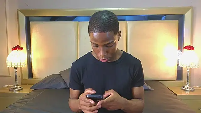 Snapshot of CharlesBrown_ chatting on 15, 5, 2026 CharlesBrown online show from 15, 5, 2026