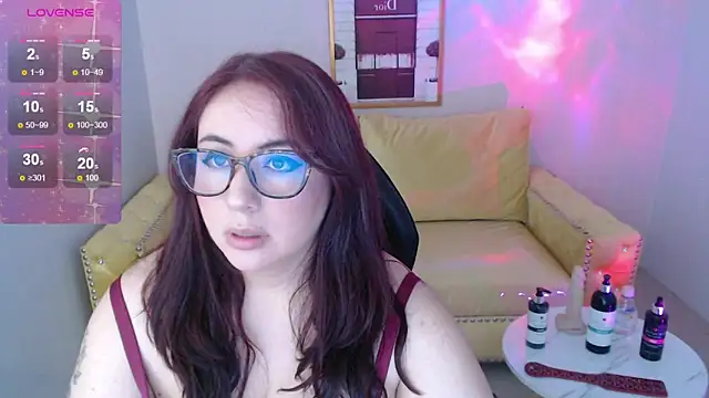 Snapshot of bellatrix_ch chatting on 30, 9, 2025 bellatrix ch online show from 30, 9, 2025