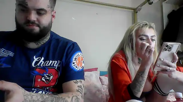 TheFoxyCouple69 online show from 11, 1, 2026