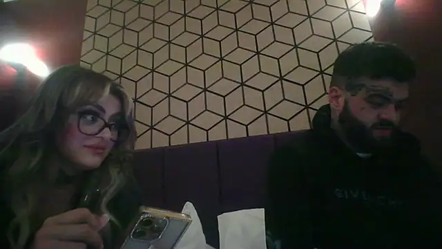 TheFoxyCouple69 online show from 29, 3, 2026