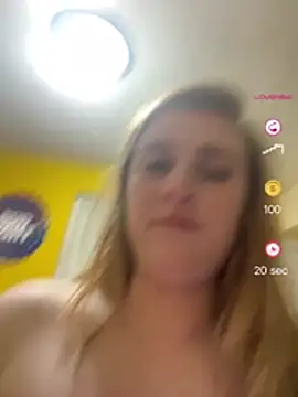 Snapshot of nataliesquirts4216 chatting on 22, 5, 2026 nataliesquirts4216 online show from 22, 5, 2026