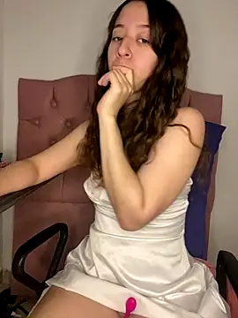 Snapshot of -rosi chatting on 12, 9, 2025 -rosi online show from 12, 9, 2025