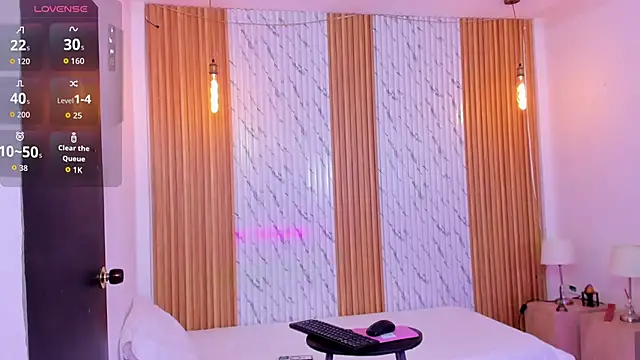 Snapshot of thomas_walker0 chatting on 27, 10, 2025 thomas walker0 online show from 27, 10, 2025