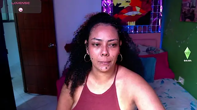 Snapshot of katherinnyazz chatting on 17, 12, 2025 katherinnyazz online show from 17, 12, 2025