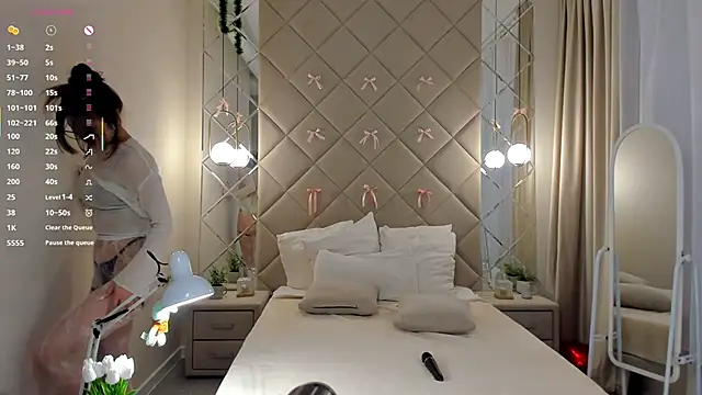 Nelly Kimm online show from 22, 4, 2026