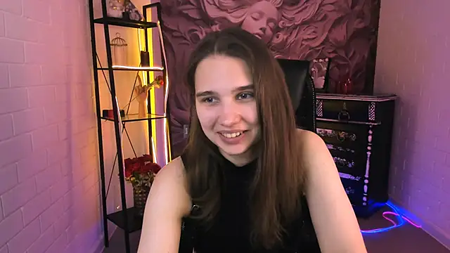 TessaMill online show from 2, 10, 2025