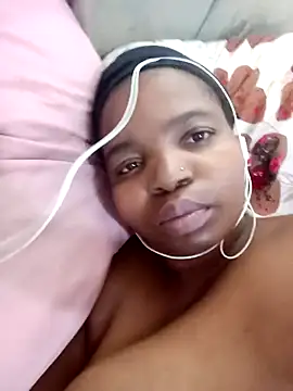 ShySexyBaddiexx online show from 6, 11, 2025