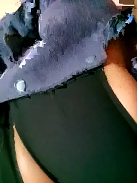 ShySexyBaddiexx online show from 12, 2, 2026