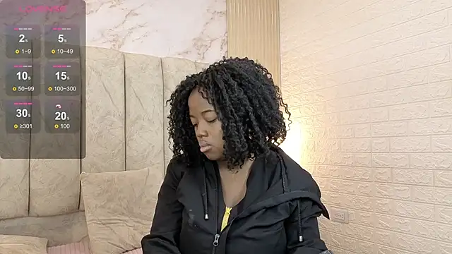 Snapshot of kiarazafira chatting on 6, 10, 2025 kiarazafira online show from 6, 10, 2025