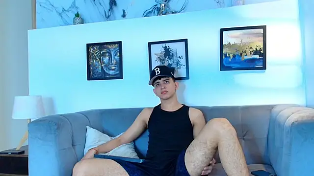 TWINKS FRIENDS online show from 10, 4, 2026