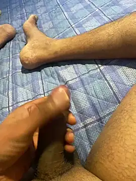 girlslvrs online show from 9, 1, 2026