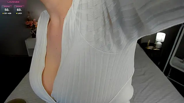 RadiantFairy online show from 13, 11, 2025