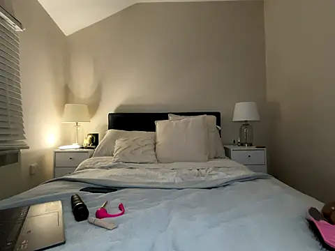 FrancescaXO online show from 23, 9, 2025