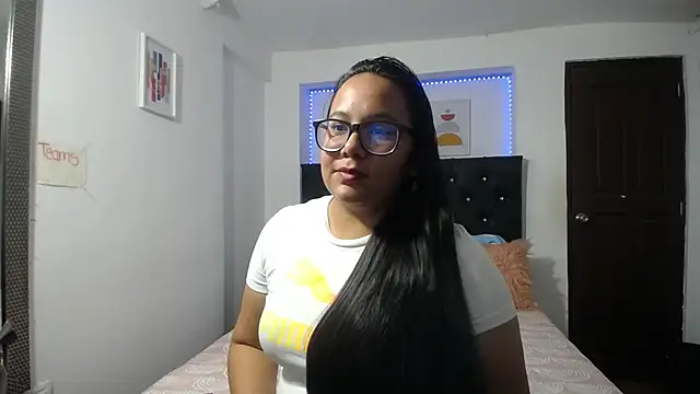 Snapshot of maria_sexx96 chatting on 11, 11, 2025 maria sexx96 online show from 11, 11, 2025