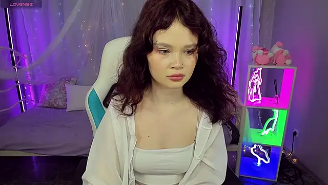 EmilyChaves online show from 24, 5, 2026