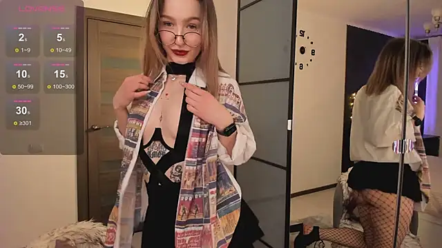 Annie Leone online show from 3, 2, 2026