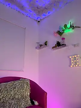 Helen Vidall online show from 20, 9, 2025