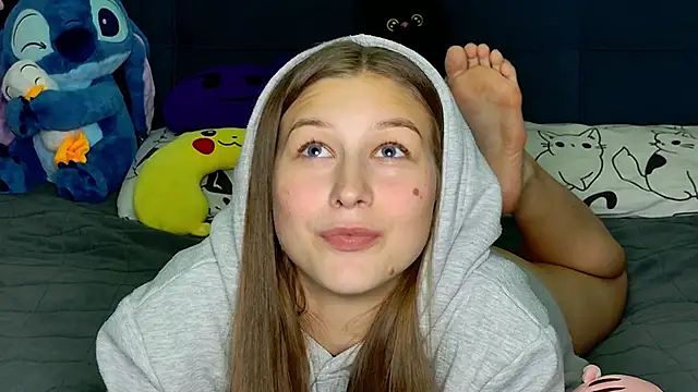 MissEmilyMiller online show from 1, 12, 2025