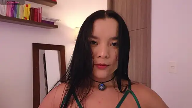 Evelyn  16 online show from 1, 10, 2025