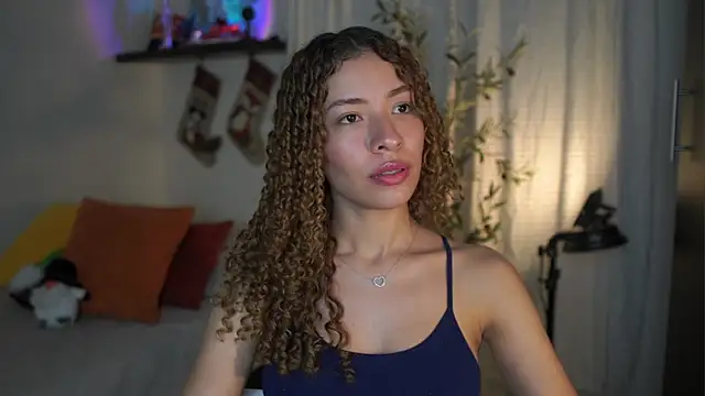 Snapshot of isabella-garcia- chatting on 20, 11, 2025 isabella-garcia- online show from 20, 11, 2025