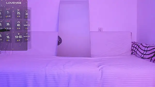 Lil Foxy9 online show from 21, 11, 2025