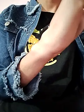 Snapshot of Sx-Maniya chatting on 25, 11, 2025 Sx-Maniya online show from 25, 11, 2025