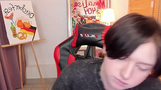 Snapshot of ayakskalermonss chatting on 28, 9, 2025 ayakskalermonss online show from 28, 9, 2025