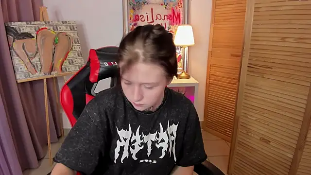 Snapshot of ayakskalermonss chatting on 14, 10, 2025 ayakskalermonss online show from 14, 10, 2025