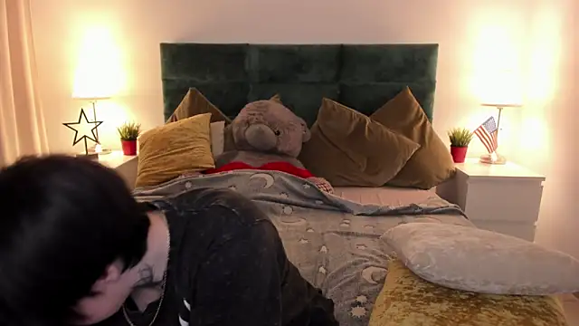 Snapshot of ayakskalermonss chatting on 11, 11, 2025 ayakskalermonss online show from 11, 11, 2025