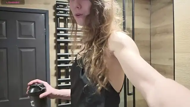 Eveline Beauty Kitty online show from 27, 2, 2026