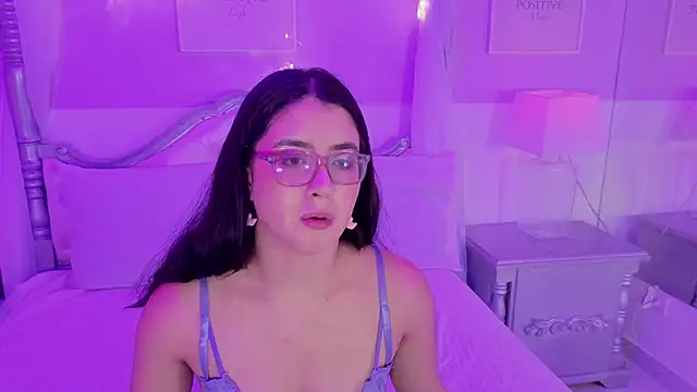 LiLLiAnderson online show from 20, 9, 2025