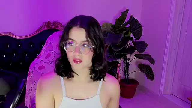 LiLLiAnderson online show from 18, 11, 2025