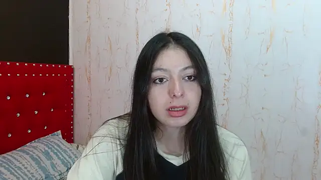 Snapshot of MiaKimky chatting on 6, 10, 2025 MiaKimky online show from 6, 10, 2025