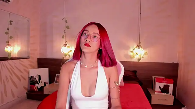Snapshot of daphne_courtis chatting on 25, 9, 2025 daphne courtis online show from 25, 9, 2025