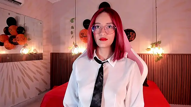 Snapshot of daphne_courtis chatting on 21, 10, 2025 daphne courtis online show from 21, 10, 2025