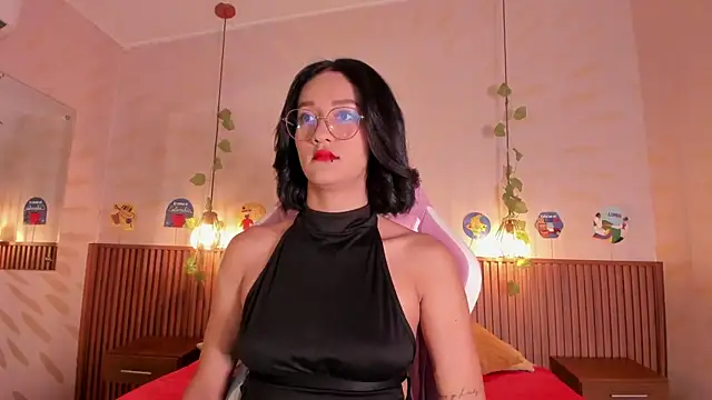 Snapshot of daphne_courtis chatting on 3, 7, 2026 daphne courtis online show from 3, 7, 2026