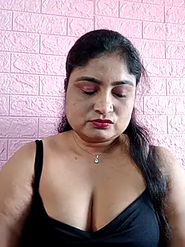 Snapshot of hornyriyanka chatting on 25, 10, 2025 hornyriyanka online show from 25, 10, 2025