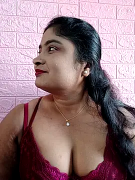 Snapshot of hornyriyanka chatting on 6, 11, 2025 hornyriyanka online show from 6, 11, 2025