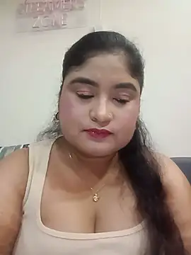 Snapshot of hornyriyanka chatting on 26, 6, 2026 hornyriyanka online show from 26, 6, 2026